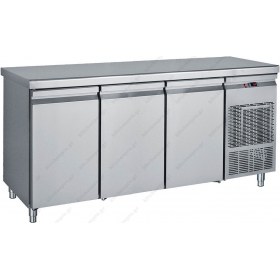 Επαγγελματικό Ψυγείο Πάγκος - Συντήρηση 216 x 80 εκ. 3 πόρτες Ζαχαροπλαστικής Ταψιά 40 x 60 BAMBAS Ελλάδος